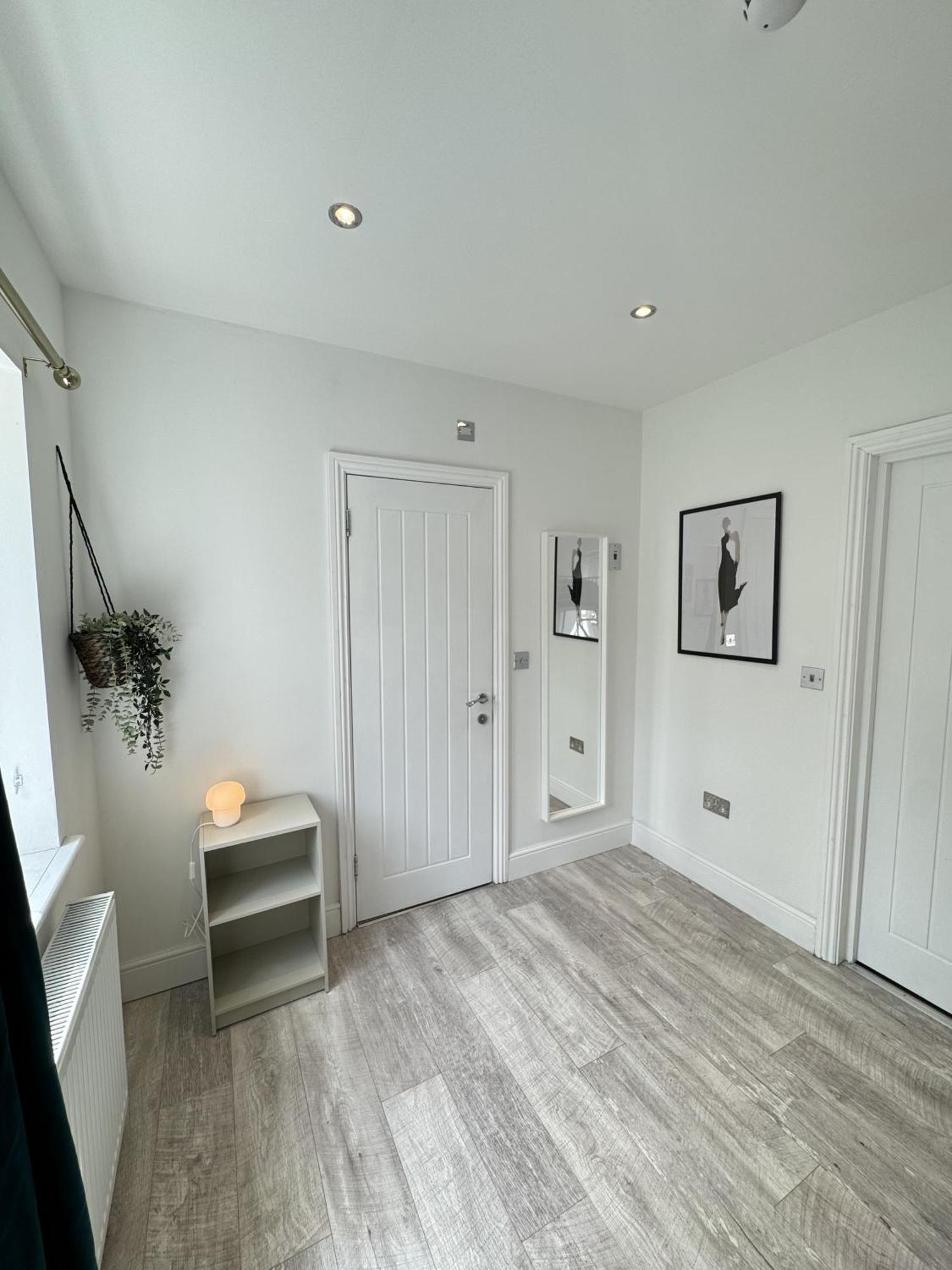 En-Suite Bedroom For Up To 4! Sofa Bed - Near Stratford Londres Exterior foto