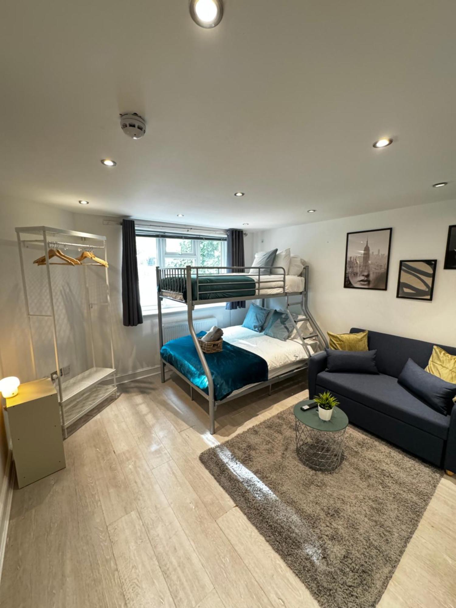 En-Suite Bedroom For Up To 4! Sofa Bed - Near Stratford Londres Exterior foto