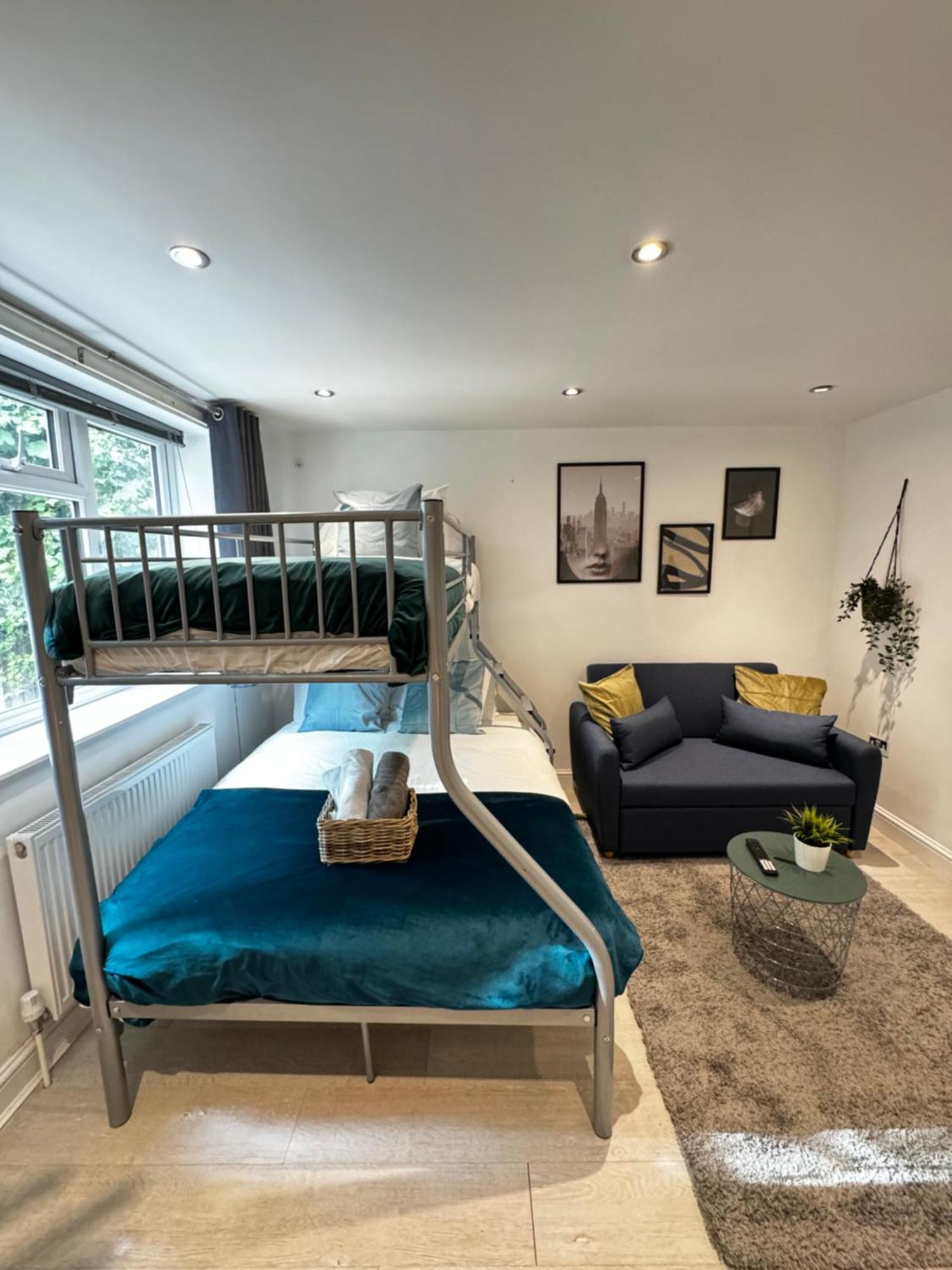 En-Suite Bedroom For Up To 4! Sofa Bed - Near Stratford Londres Exterior foto