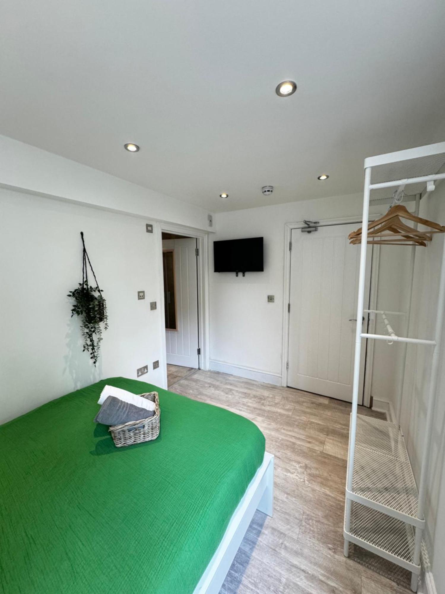 En-Suite Bedroom For Up To 4! Sofa Bed - Near Stratford Londres Exterior foto